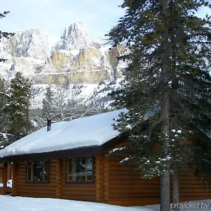 Hotel Mountain, Castle Junction